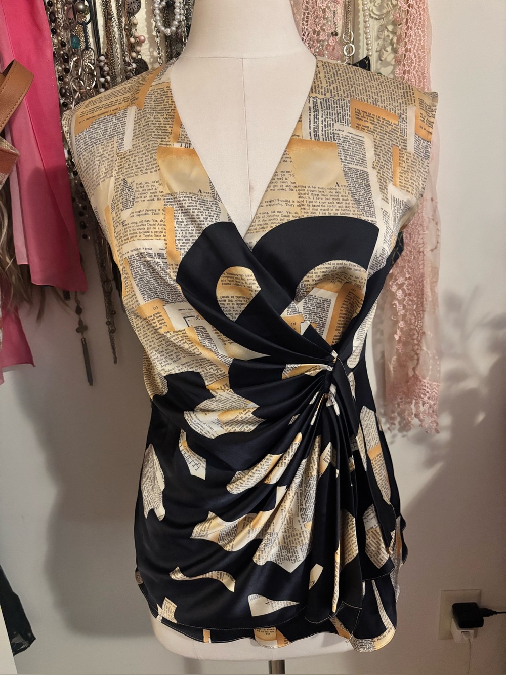 NIC+ZOE Newspaper Print Faux Wrap Satin Blouse V-Neck Sleeveless Size S Ruched